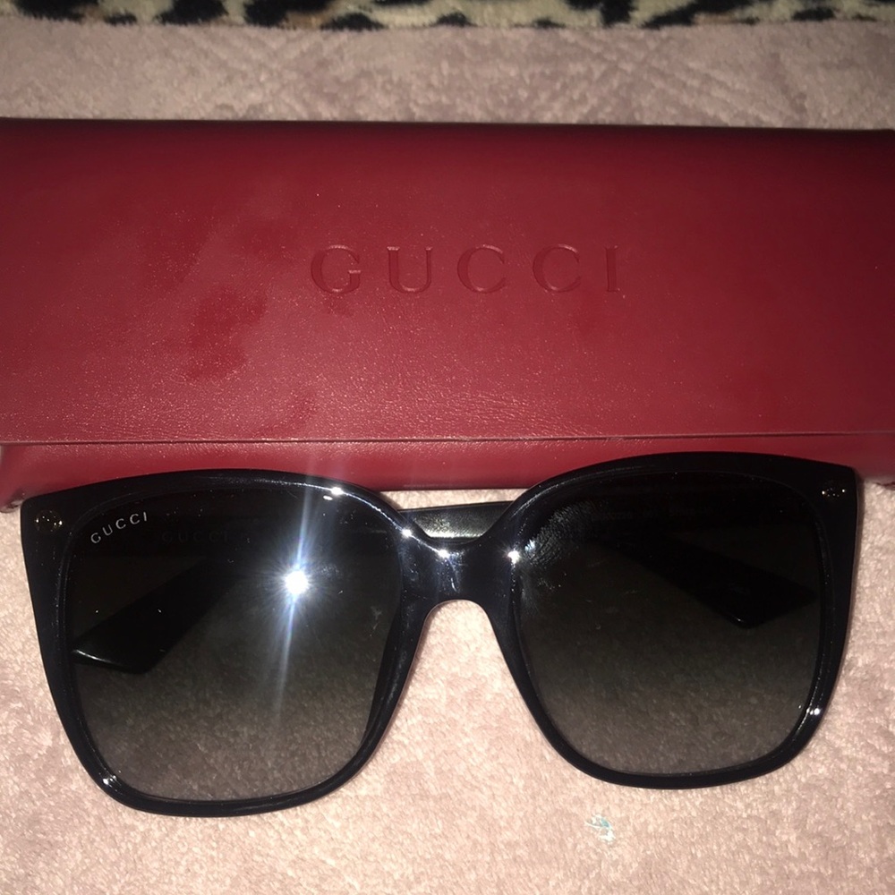 NEW Gucci Black Cat Eye Sunglasses, comes with Gucci shipping bag - Picture 4 of 13